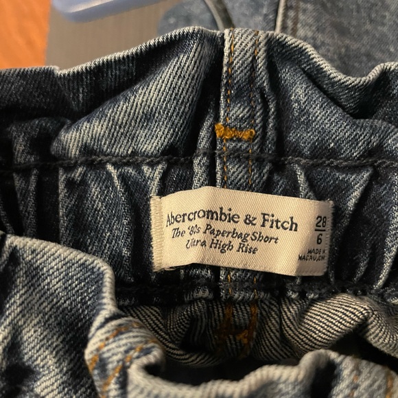 80s Paperbag Denim Shorts - Picture 3 of 3